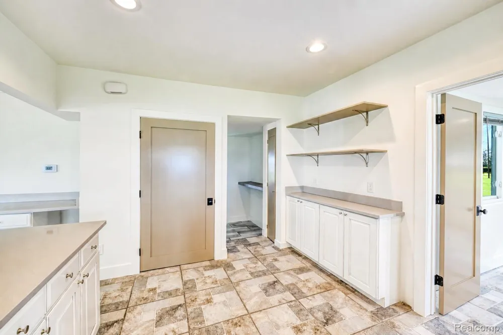 6123 Pointe Tremble Road Clay Township, MI 48001