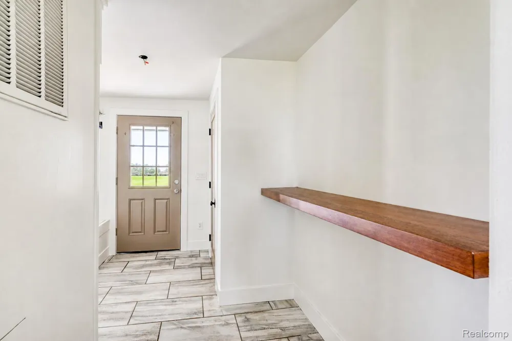 6123 Pointe Tremble Road Clay Township, MI 48001