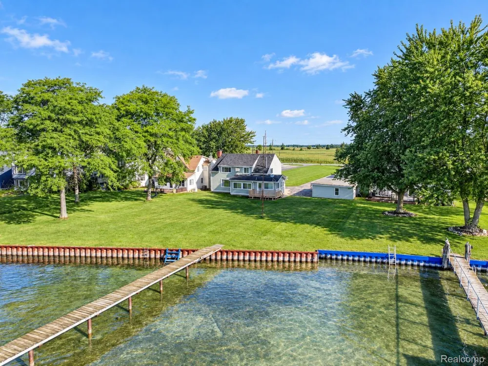 6123 Pointe Tremble Road Clay Township, MI 48001