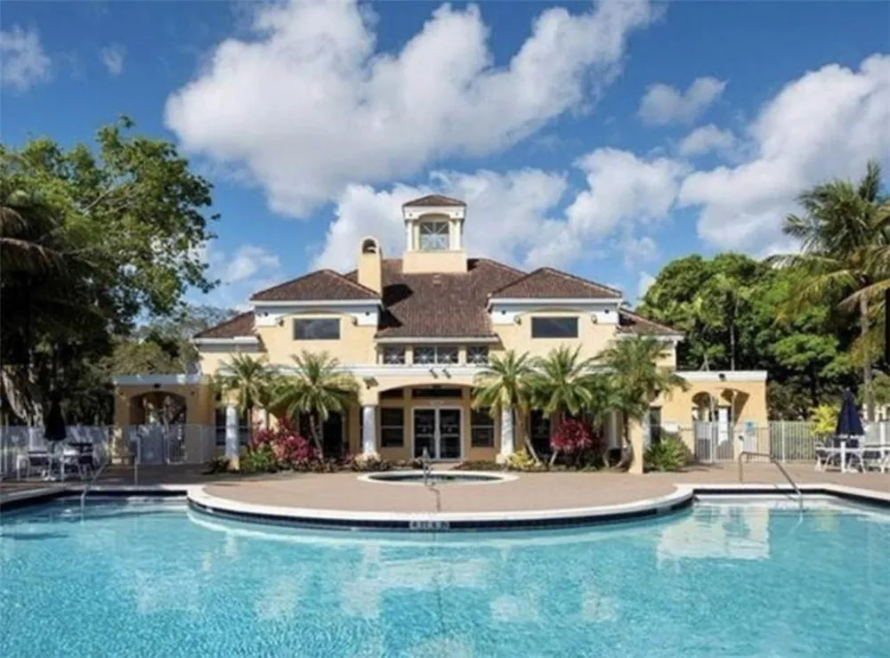 2321 NW 33rd Street #209 Oakland Park, FL 33309