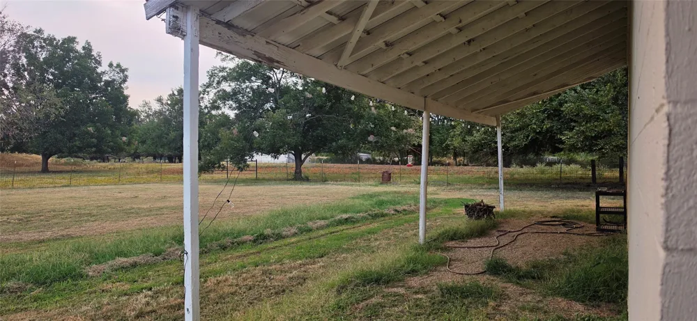 1214 desvoignes Denison, TX 75021