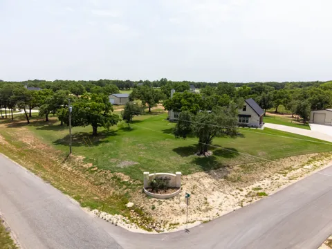 501 Ken Court