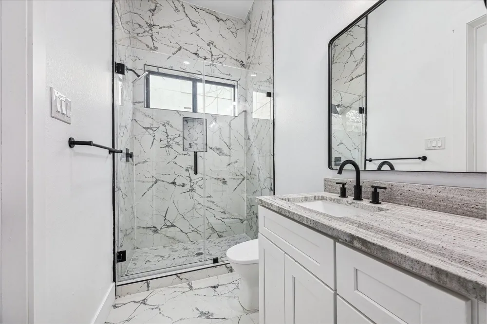 3209 Mcculloch Circle Houston, TX 77056