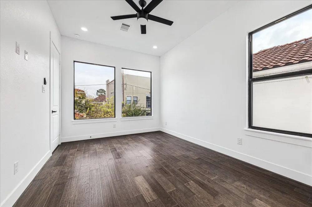 3209 Mcculloch Circle Houston, TX 77056