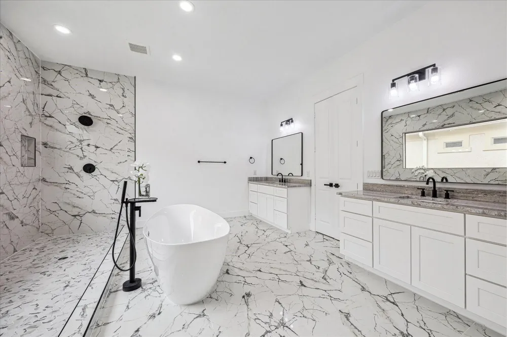3209 Mcculloch Circle Houston, TX 77056