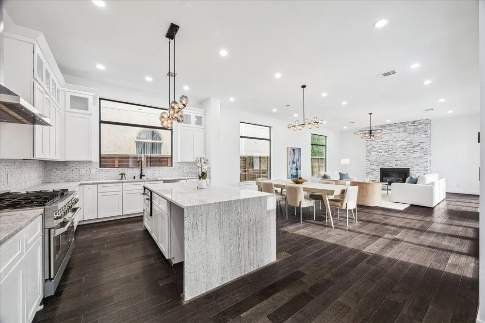3209 Mcculloch Circle Houston, TX 77056