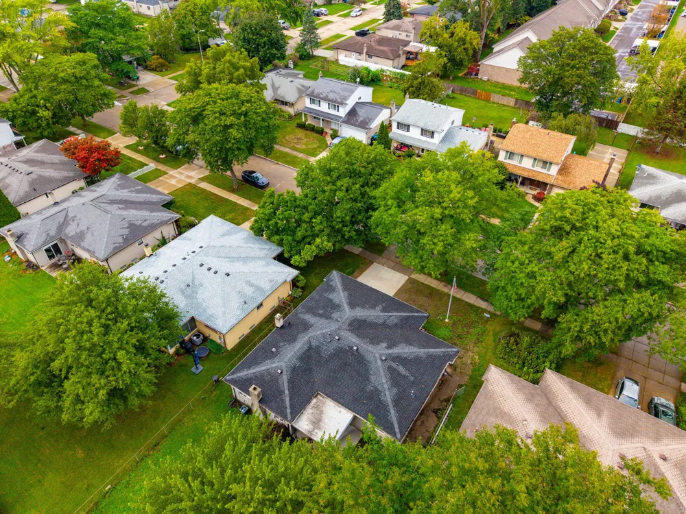 1810 Briarwood Drive Madison Heights, MI 48071