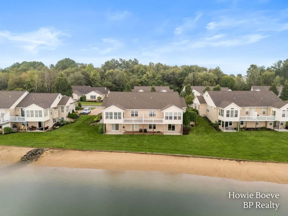 7403 Watermark Drive Allendale, MI 49401
