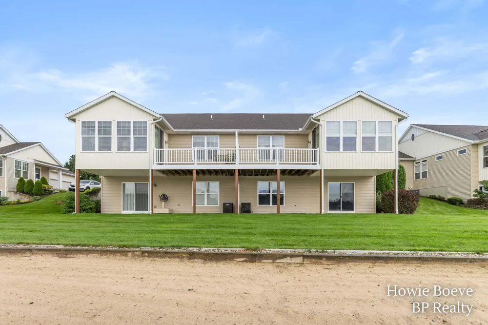 7403 Watermark Drive Allendale, MI 49401