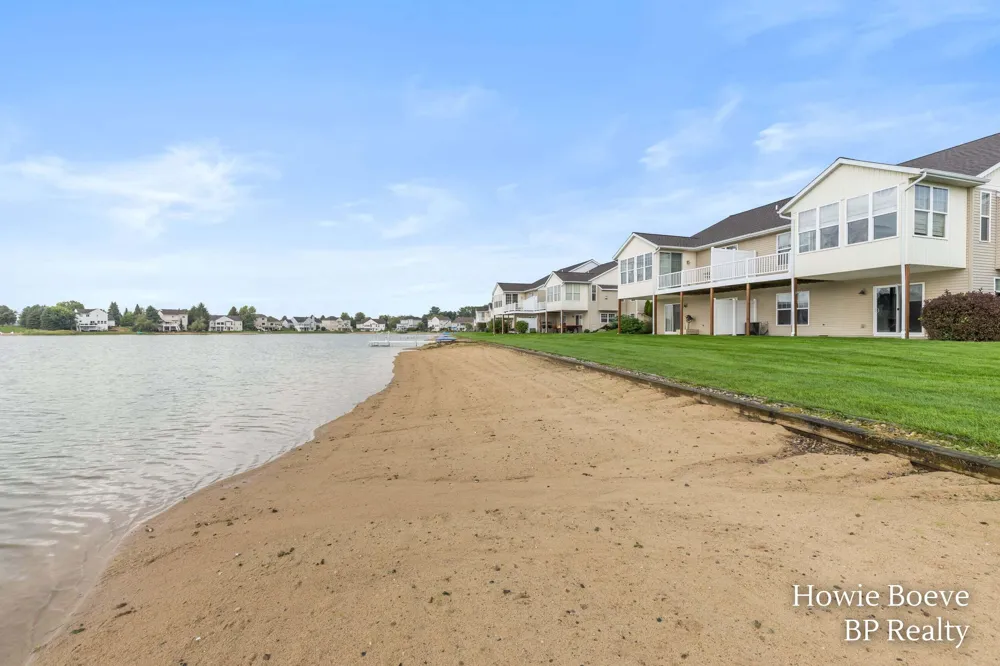 7403 Watermark Drive Allendale, MI 49401