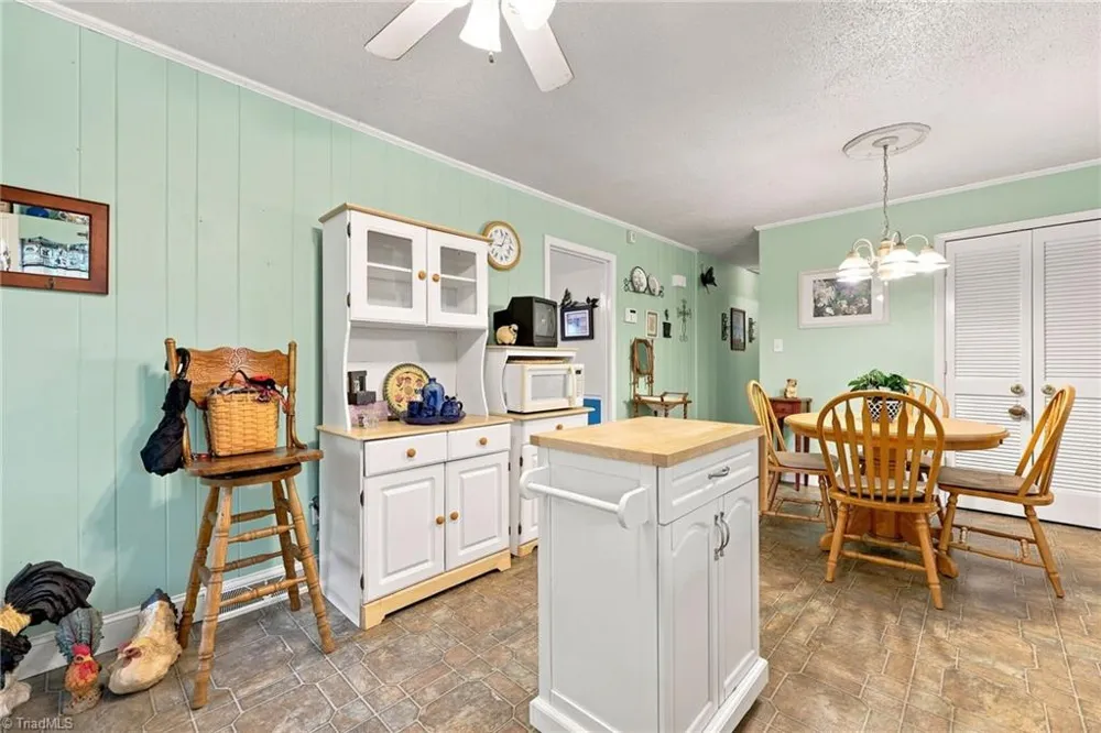 4725 Mill Creek Road Cedar Grove, NC 27231