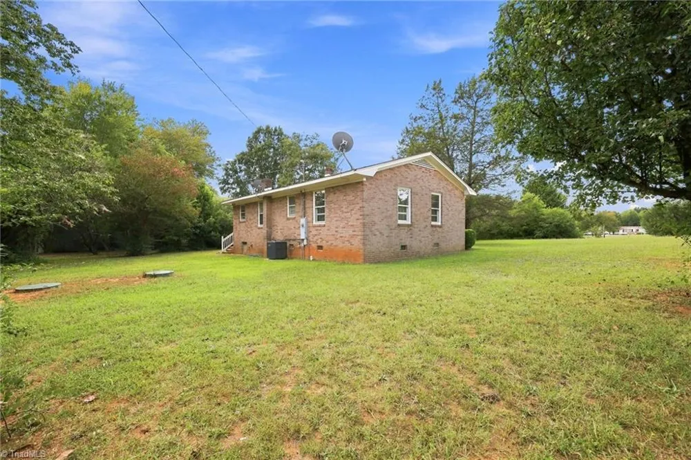 4725 Mill Creek Road Cedar Grove, NC 27231