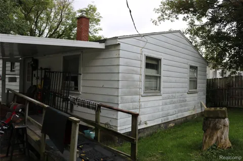 1215 W Genesee Avenue