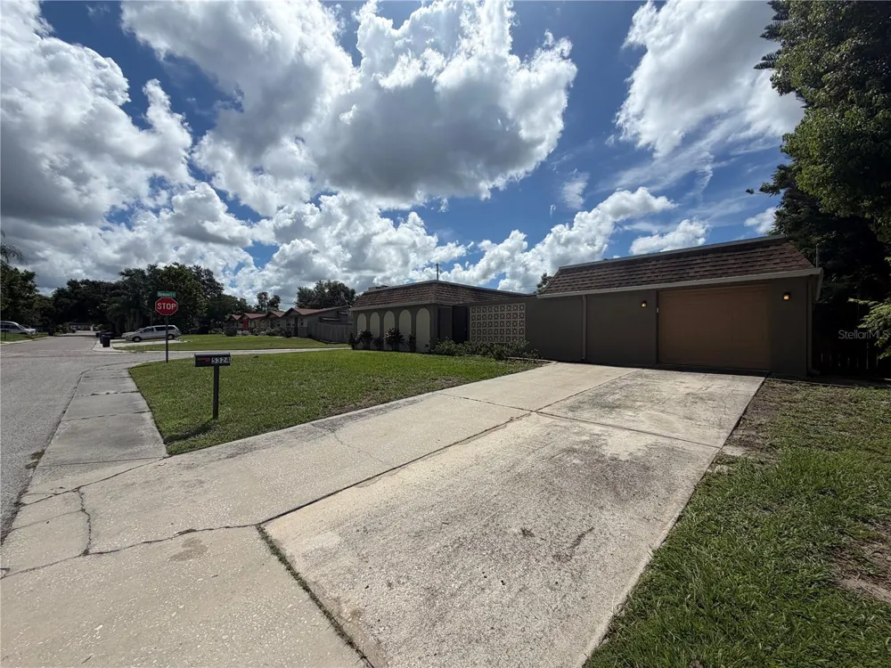 5324 REEF DRIVE New Port Richey, FL 34652