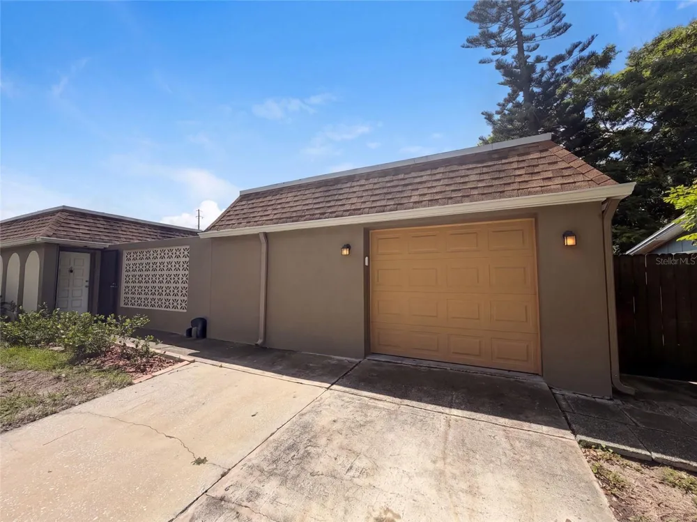 5324 REEF DRIVE New Port Richey, FL 34652