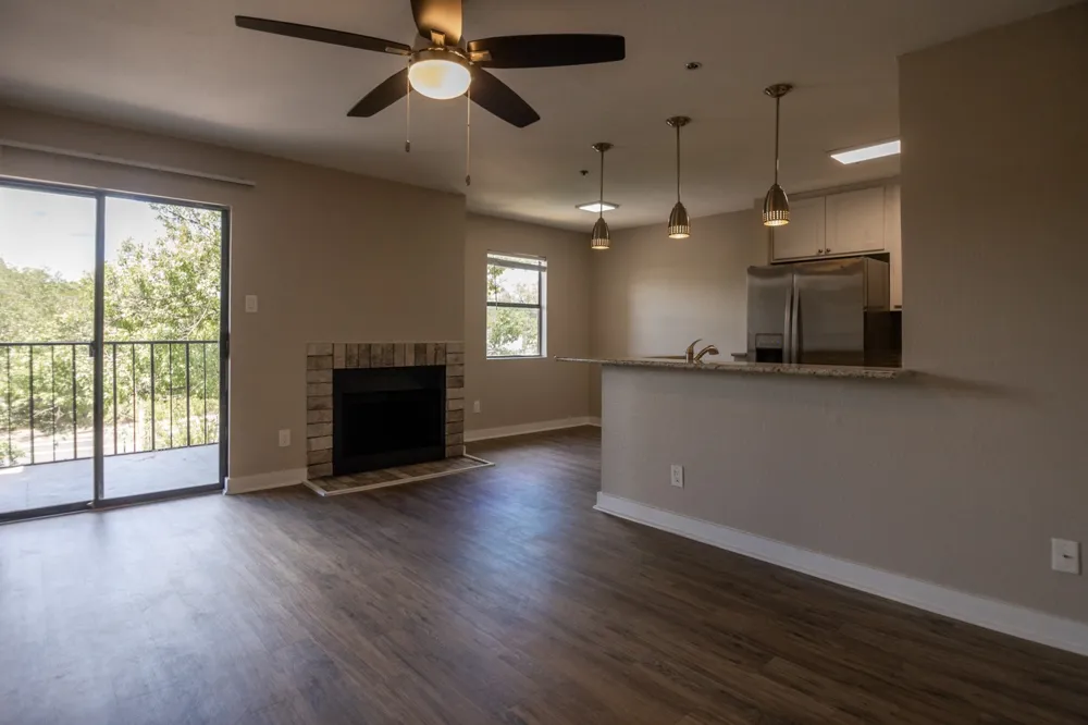 1306 Norwalk Lane #305 Austin, TX 78703