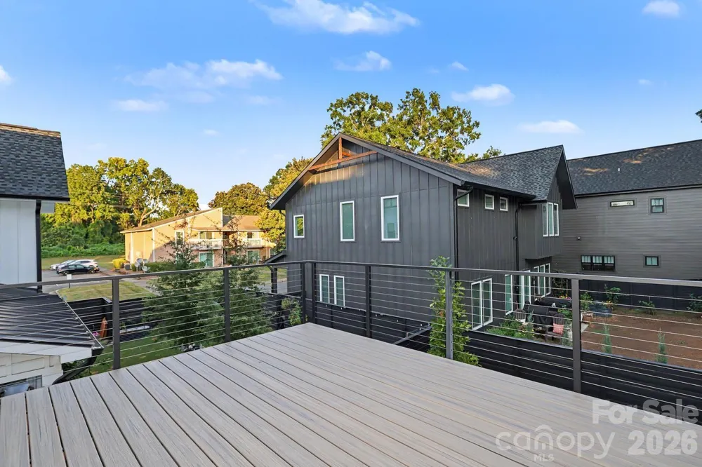 1424 Lomax Avenue Charlotte, NC 28211