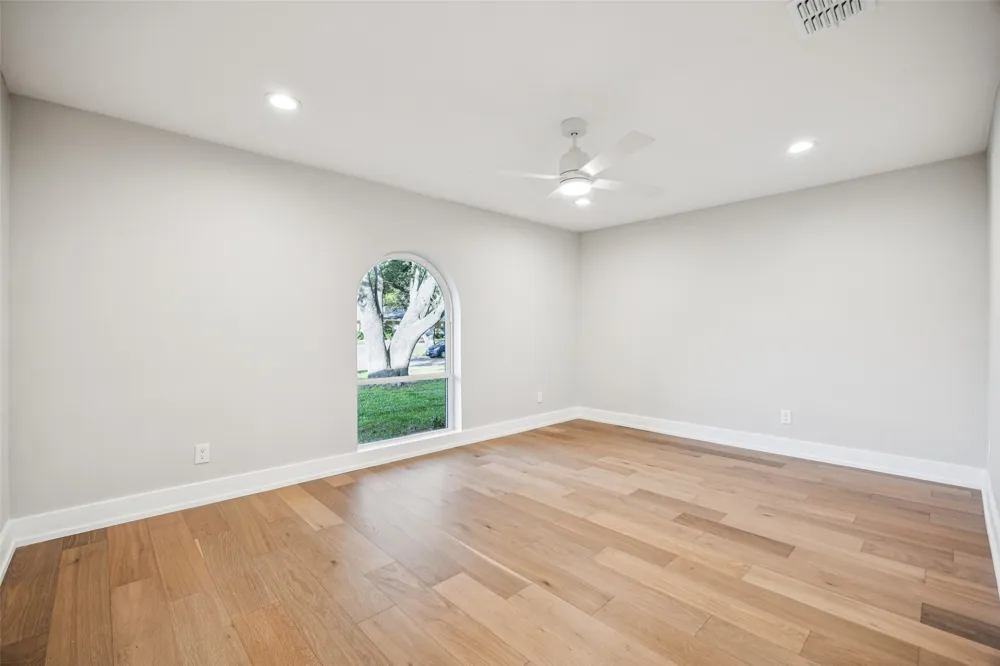 4408 Forest Bend Dallas, TX 75244