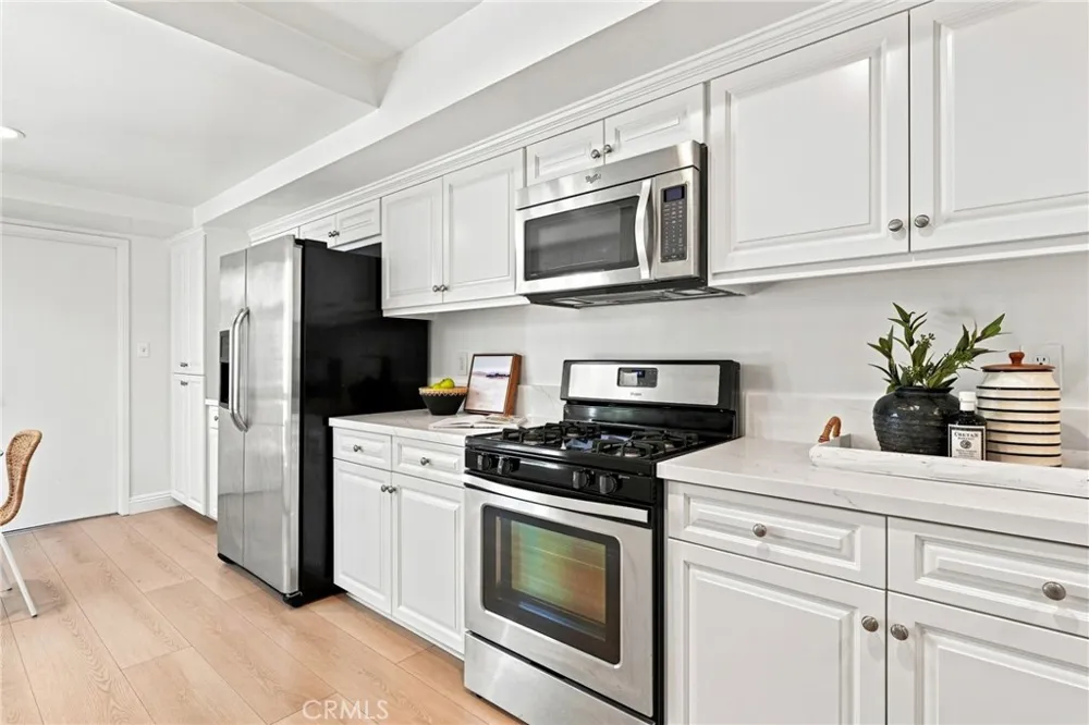 52 Acacia Tree Lane Irvine, CA 92612