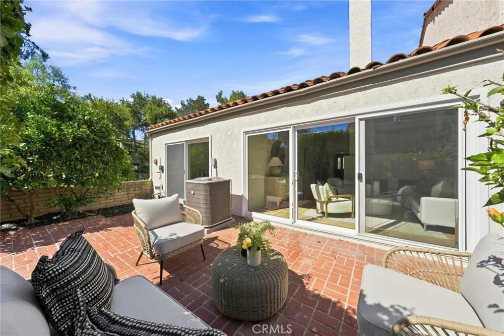 52 Acacia Tree Lane Irvine, CA 92612