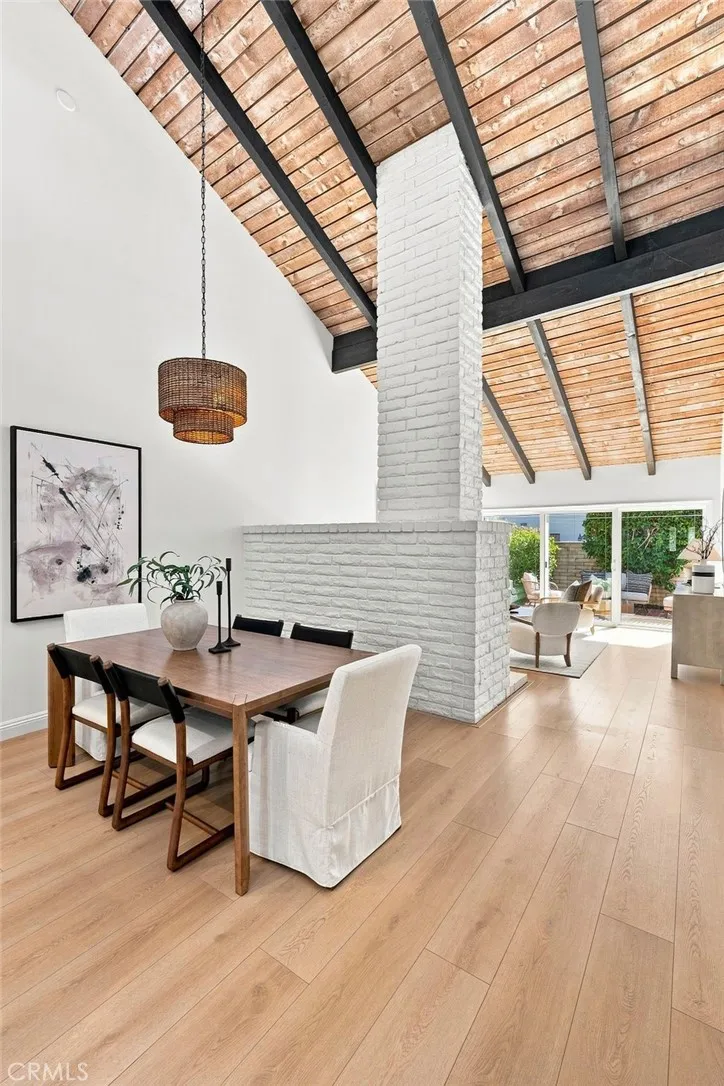 52 Acacia Tree Lane Irvine, CA 92612