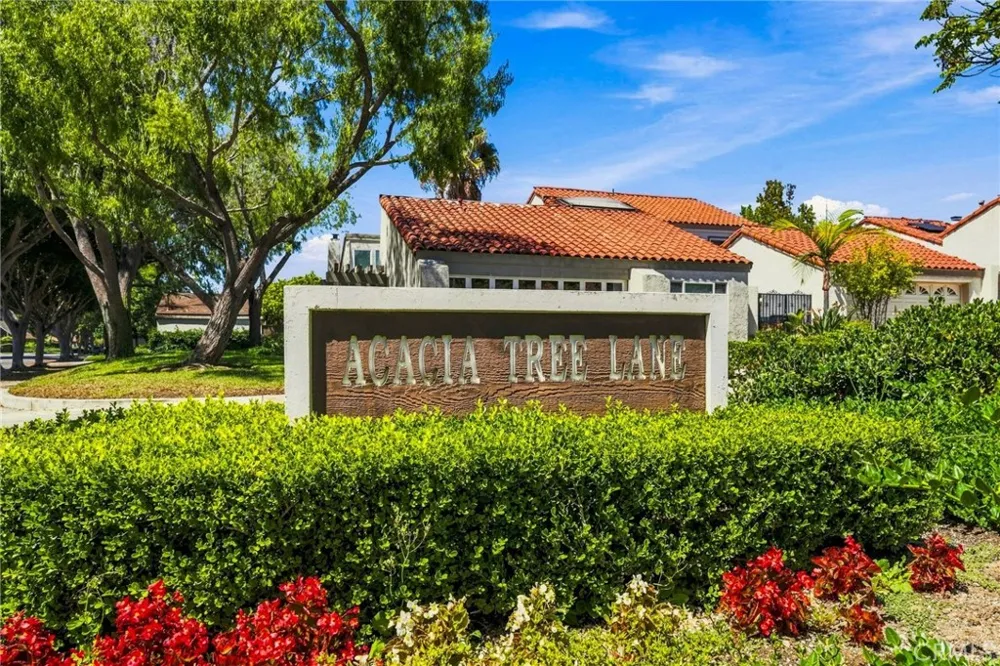 52 Acacia Tree Lane Irvine, CA 92612