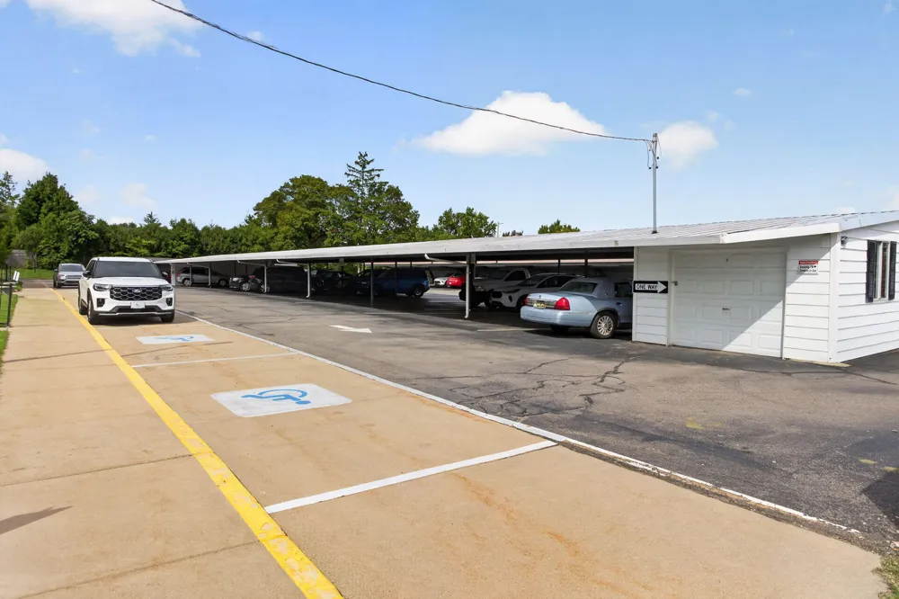 806 W Michigan Avenue #209W Jackson, MI 49202