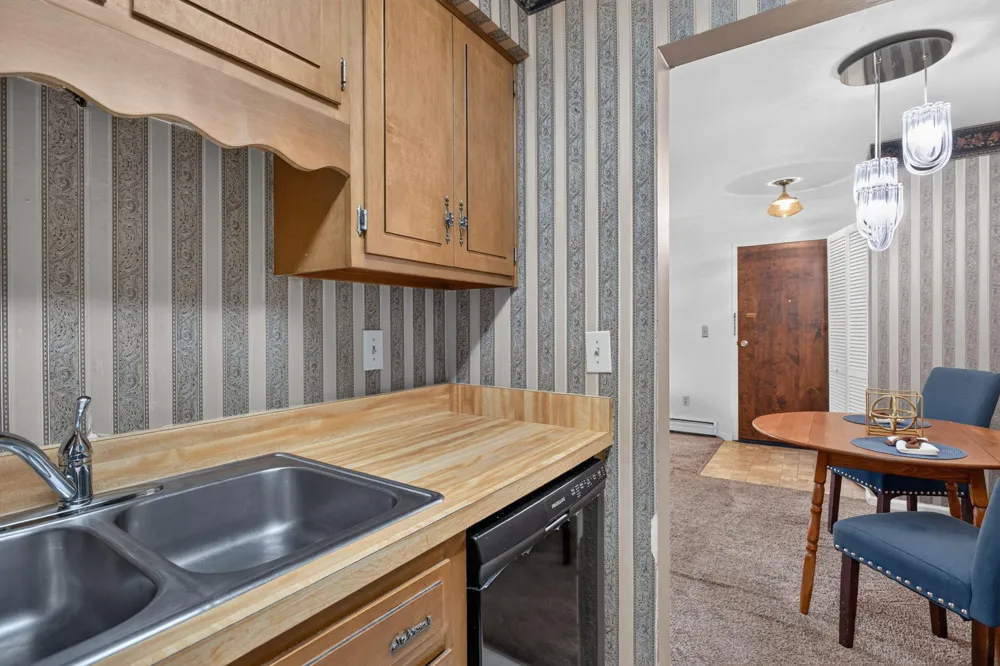 806 W Michigan Avenue #209W Jackson, MI 49202