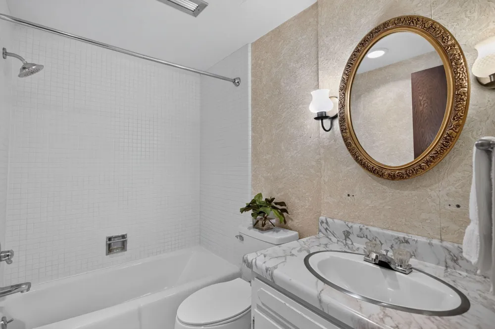 806 W Michigan Avenue #209W Jackson, MI 49202