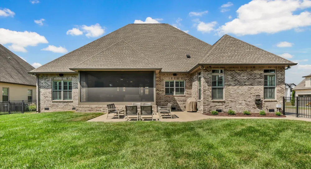 279 Harrowgate Dr Clarksville, TN 37043