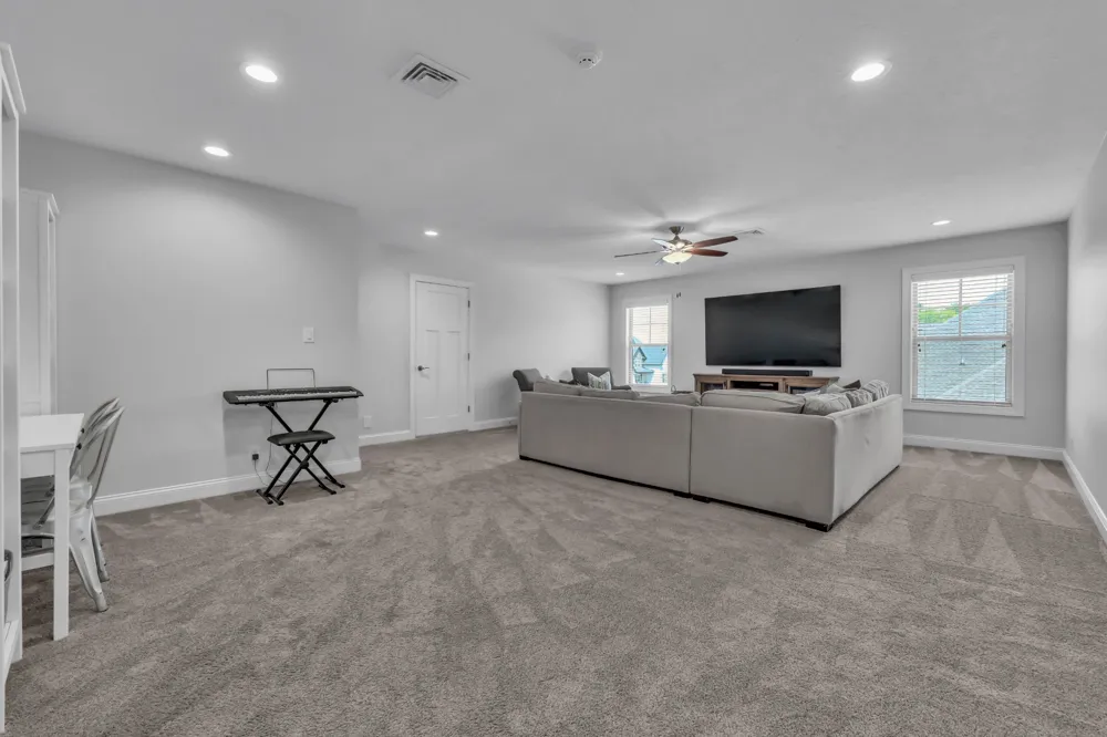 279 Harrowgate Dr Clarksville, TN 37043