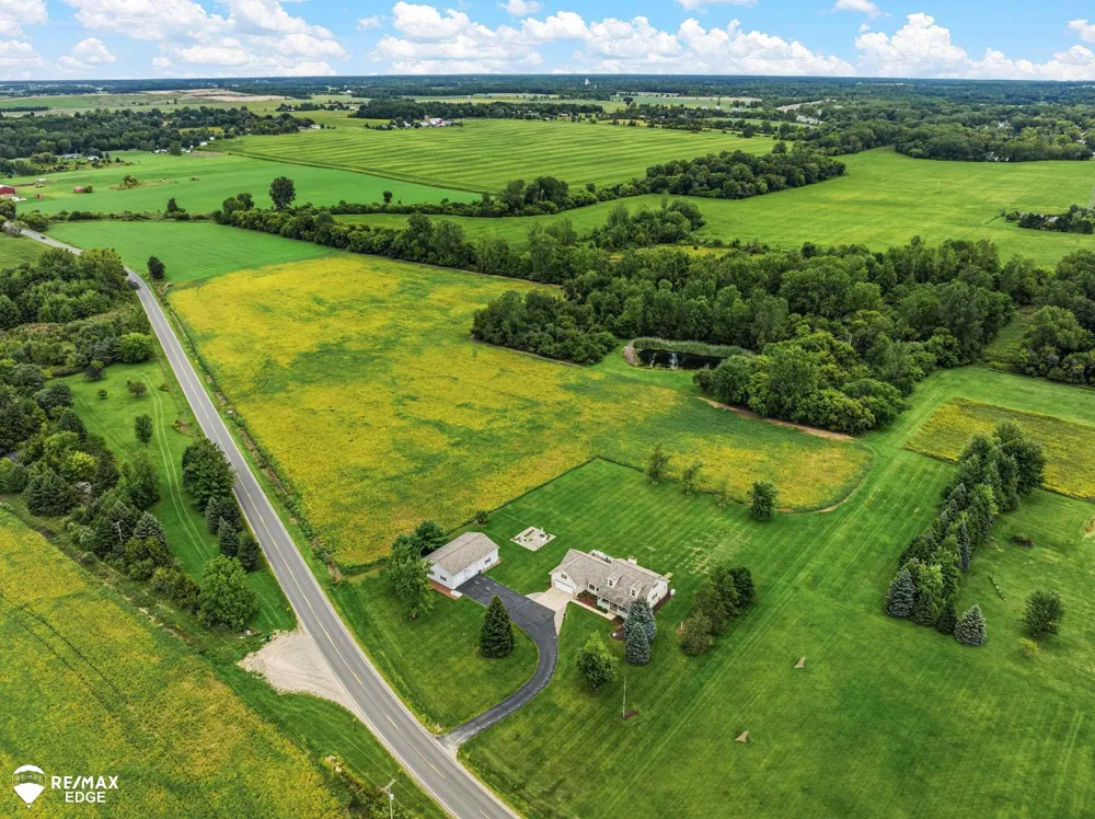 3119 S Durand Road Durand City, MI 48429