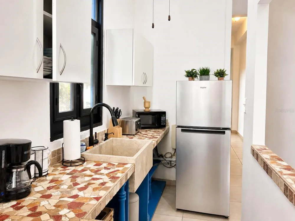 51 CALLE CRUZ #202 San Juan, PR 00901