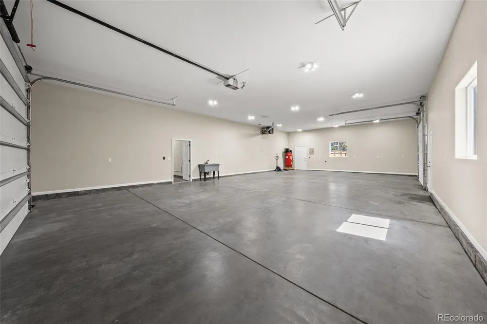 8070 S Estes Street Littleton, CO 80128