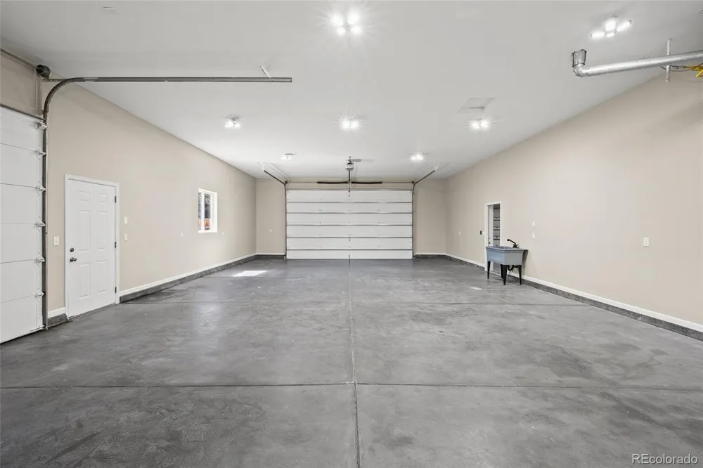 8070 S Estes Street Littleton, CO 80128