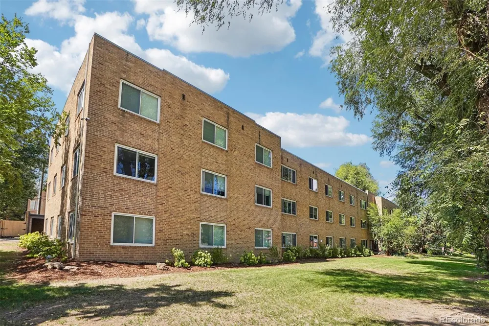 525 Jackson Street #103 Denver, CO 80206