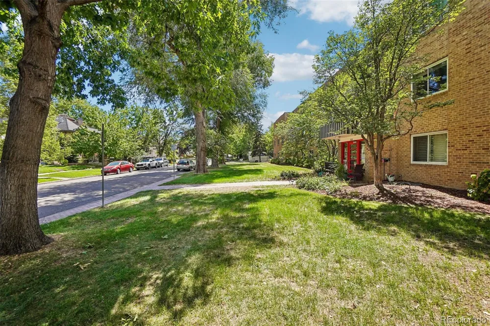 525 Jackson Street #103 Denver, CO 80206