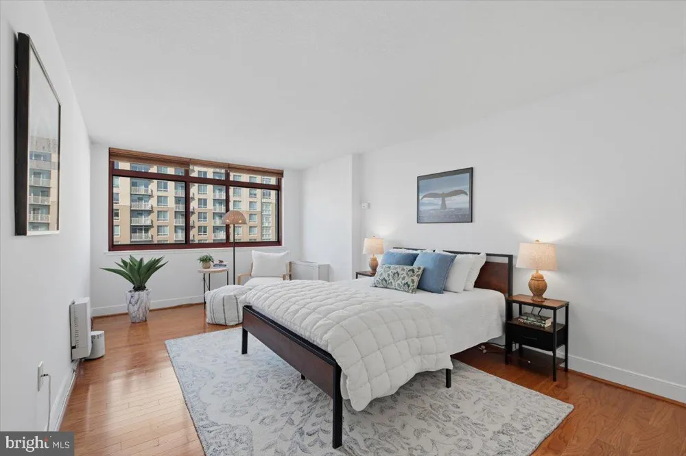 1220 BLAIR MILL ROAD #1008 Silver Spring, MD 20910