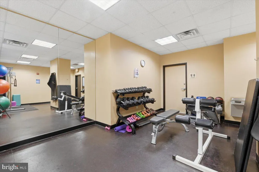 1220 BLAIR MILL ROAD #1008 Silver Spring, MD 20910
