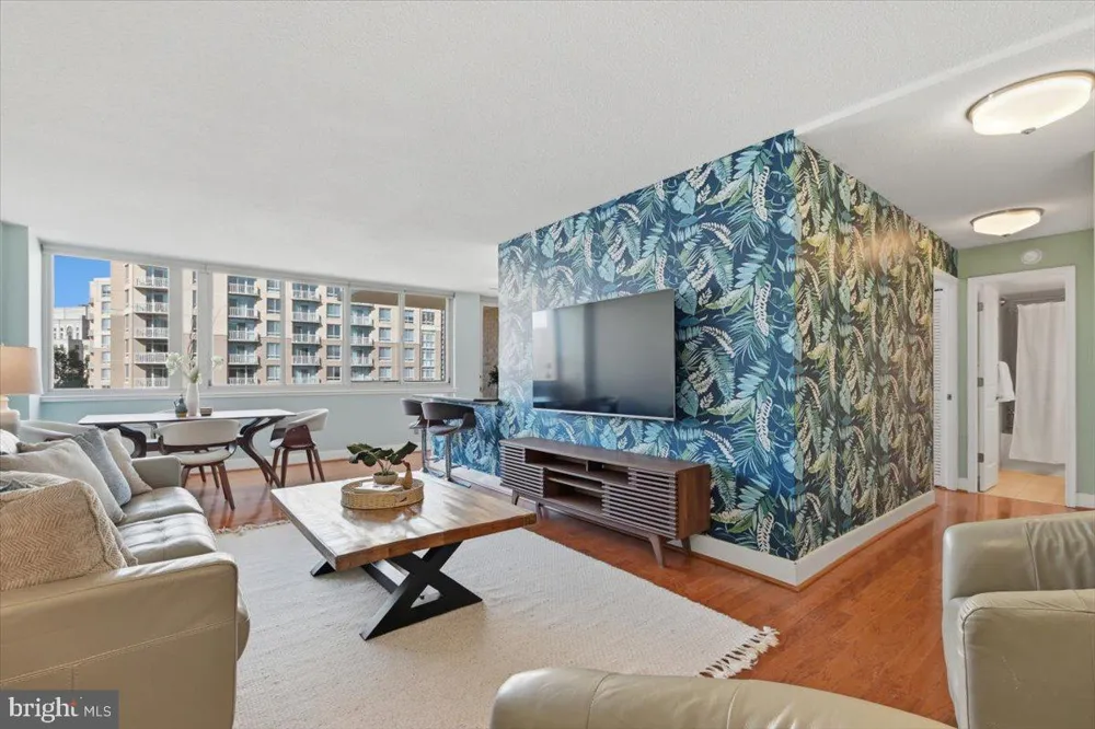 1220 BLAIR MILL ROAD #1008 Silver Spring, MD 20910