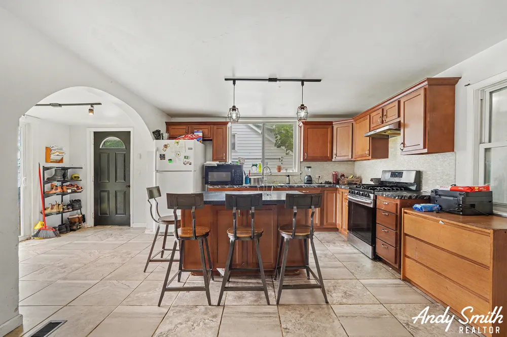2230 Hoyle Avenue NW Grand Rapids, MI 49544