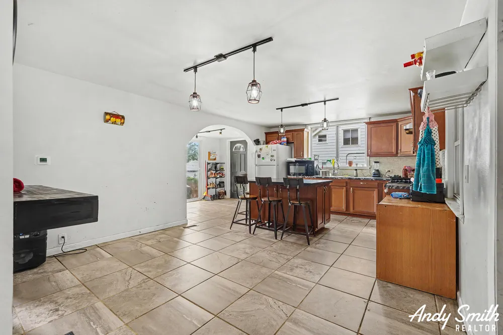 2230 Hoyle Avenue NW Grand Rapids, MI 49544