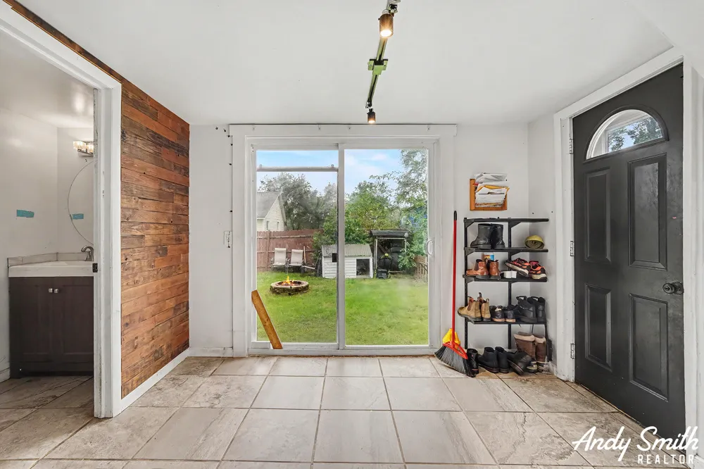 2230 Hoyle Avenue NW Grand Rapids, MI 49544
