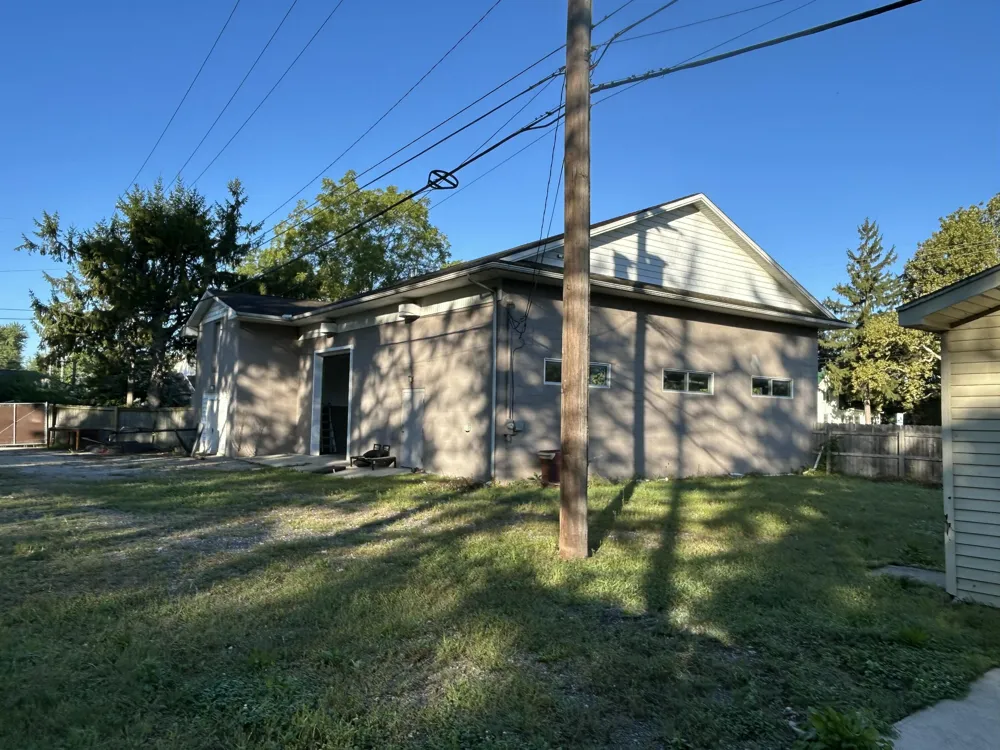 3988 Dixie Highway Monroe, MI 48162