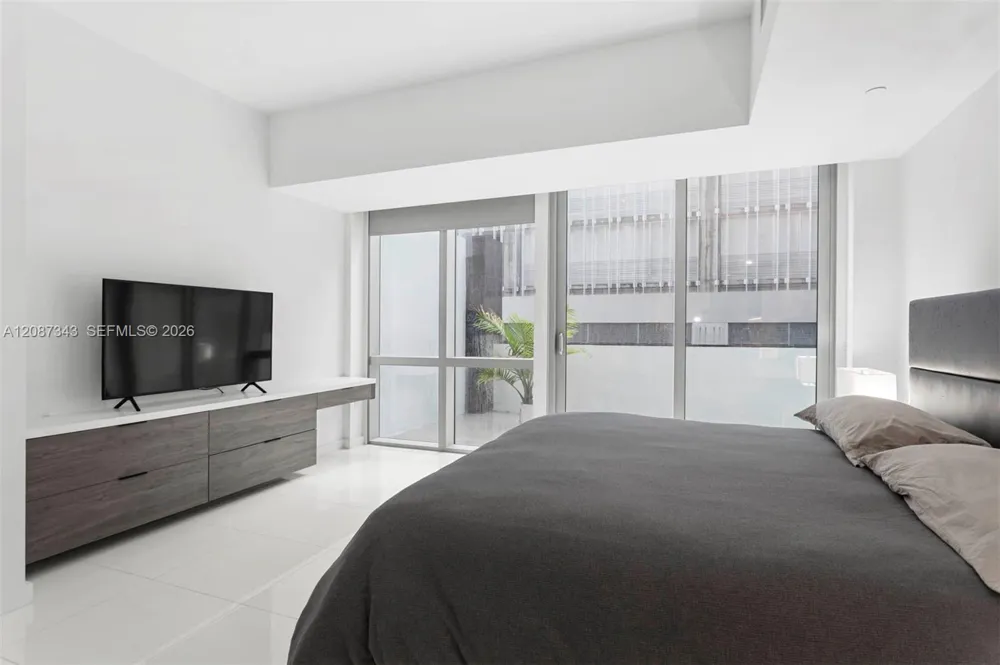 851 NE 1st Ave #300 Miami, FL 33132