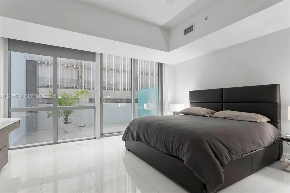 851 NE 1st Ave #300 Miami, FL 33132