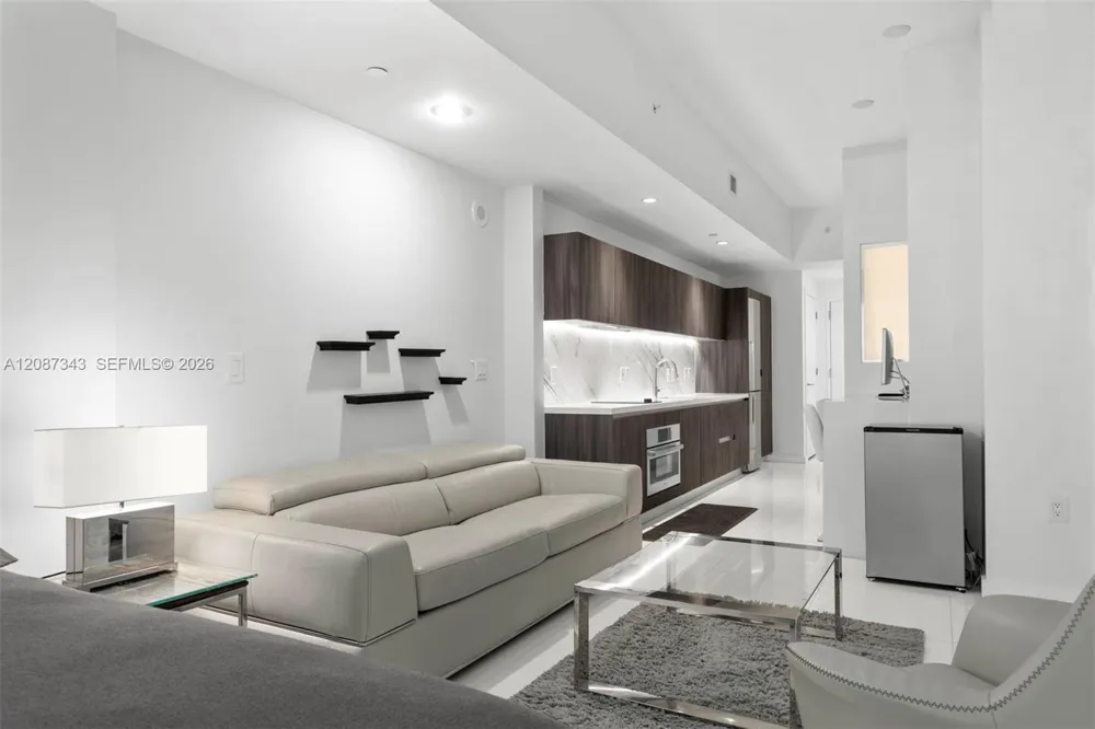 851 NE 1st Ave #300 Miami, FL 33132