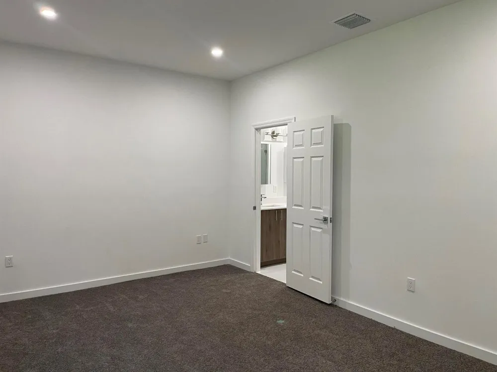 1350 CRYSTAL WAY #107 Delray Beach, FL 33444