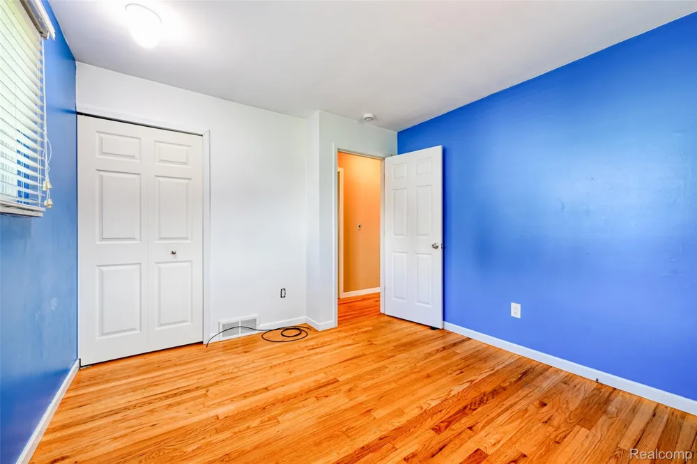 2460 Massena Street Commerce Charter Township, MI 48382