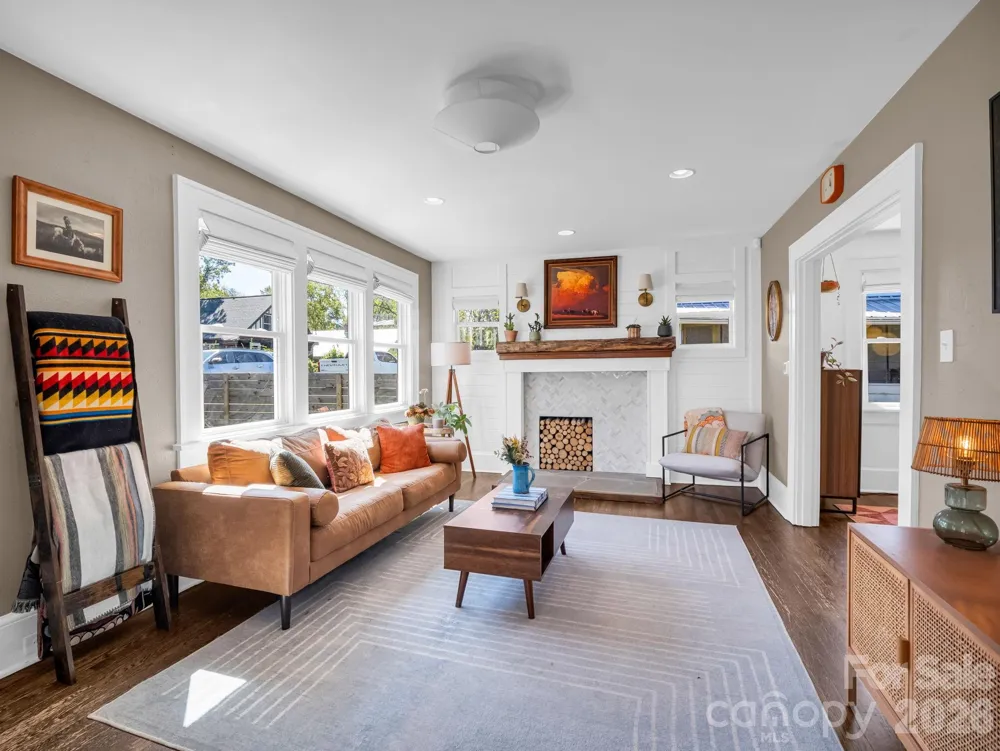 10 Dale Street Asheville, NC 28806